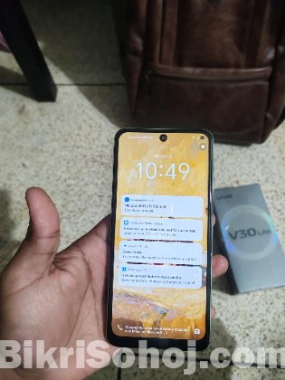 Vivo V30 lite